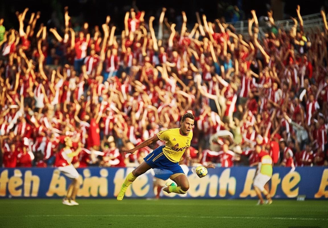 2016赛季河南建业VS山东鲁能对决精彩回顾与战术解析